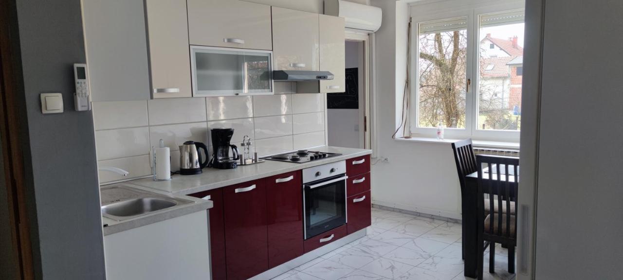 Apartman M&M'S Lejlighed Karlovac Eksteriør billede