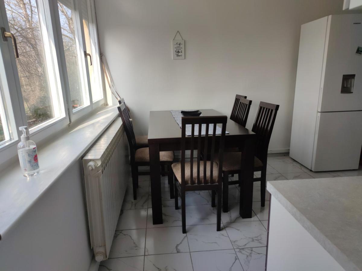 Apartman M&M'S Lejlighed Karlovac Eksteriør billede