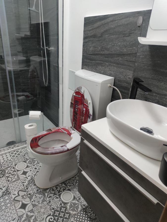 Apartman M&M'S Lejlighed Karlovac Eksteriør billede